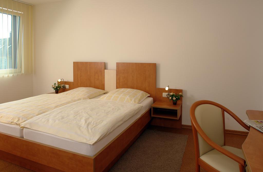 Westfaelischer Hof Lugde Ngoại thất bức ảnh